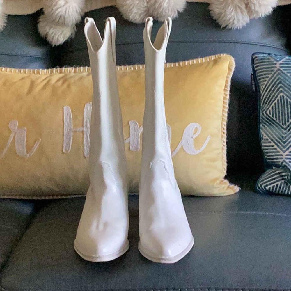 Stylish White Cowboy Boots